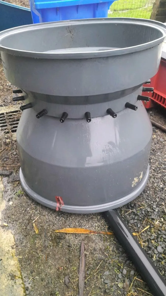Calf feeders - Image 2