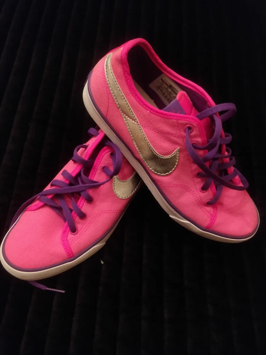 Nike Canvas trainers 5uk New - Image 1