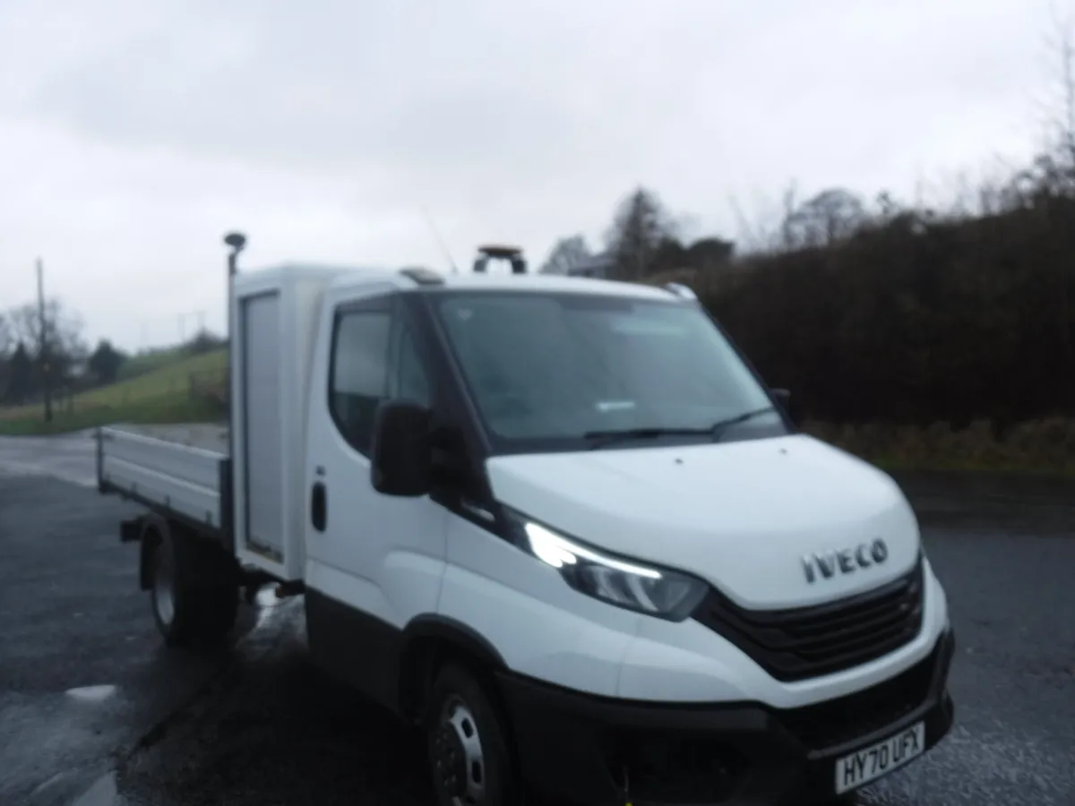 Iveco Daily 2021 35-160 twin wheel tipper. Air con - Image 2
