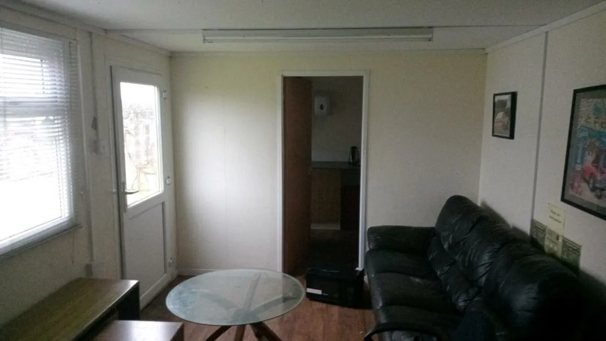 Portable cabin with kitchen  20x10 - Image 3