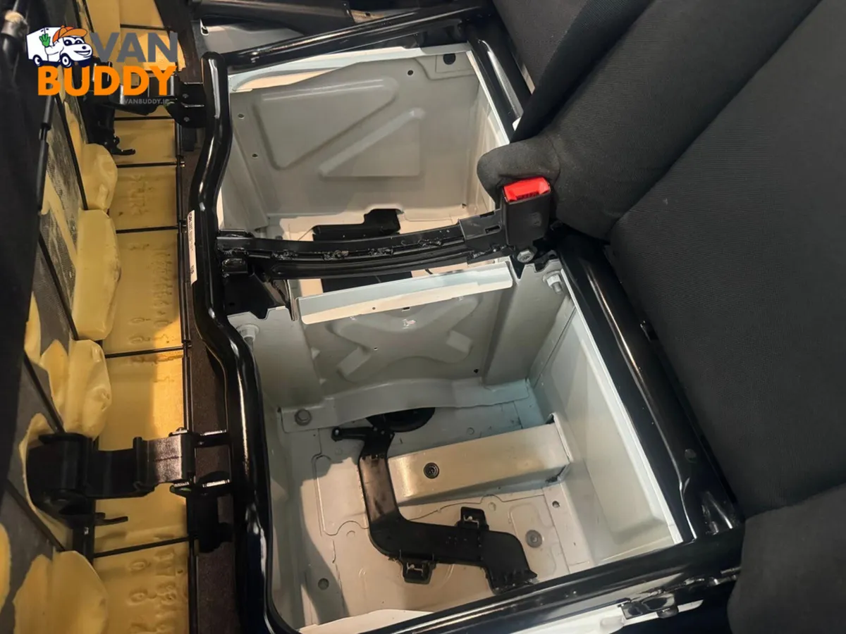 2019 Mercedes-Benz Sprinter Refrigerated Van - Image 4