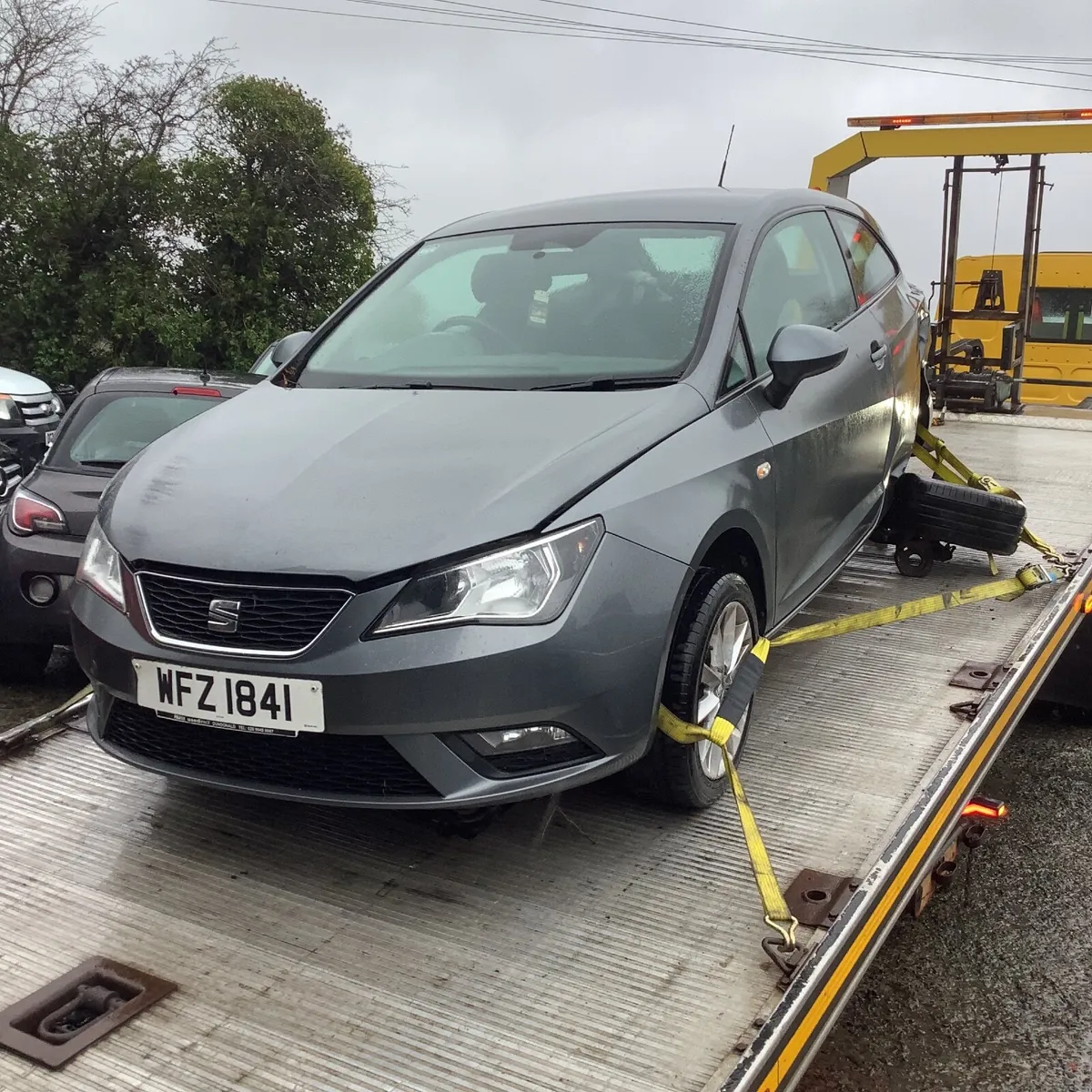 Seat Ibiza 1.4 petrol 5 speed 3 door  parts 2015 - Image 1