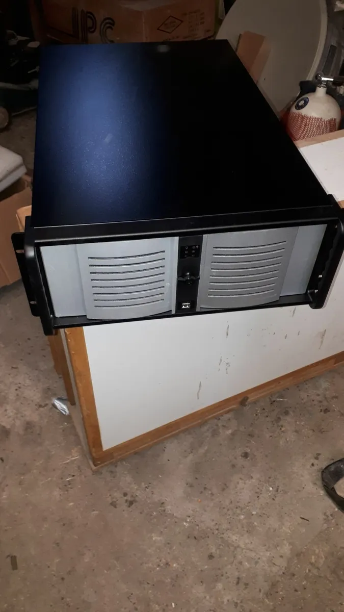 commercial computer cases for sale - Image 1