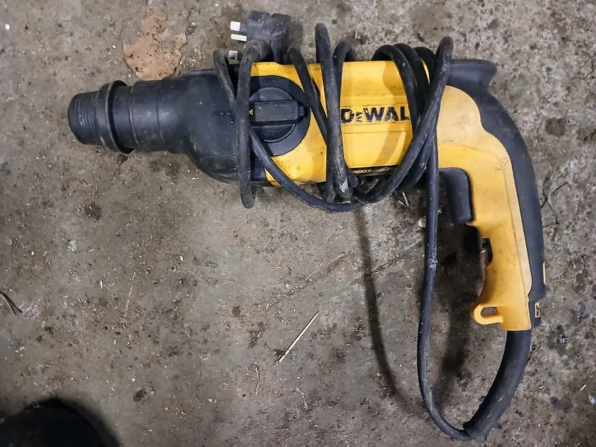Electric drills - Image 1