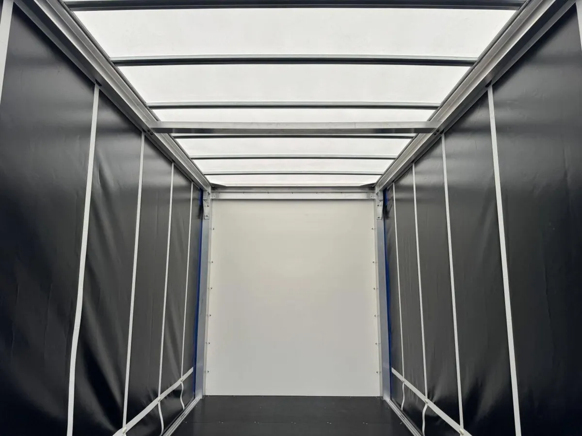 2021 Nissan NV400 CurtainSide Van - Image 2