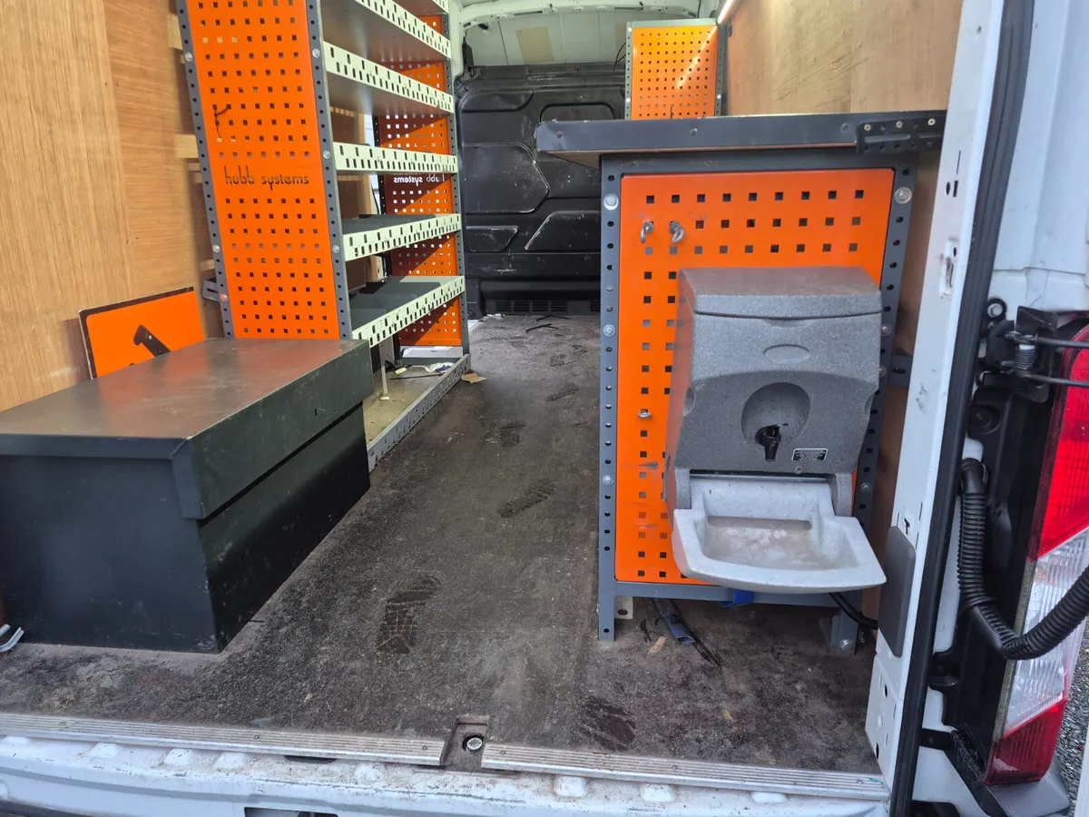 VAN SHELVING / RACKING - Image 4