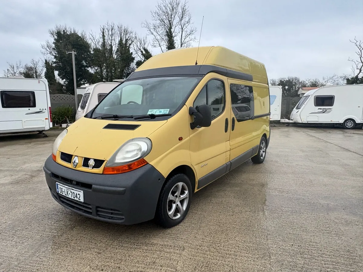 Camper van - Image 2