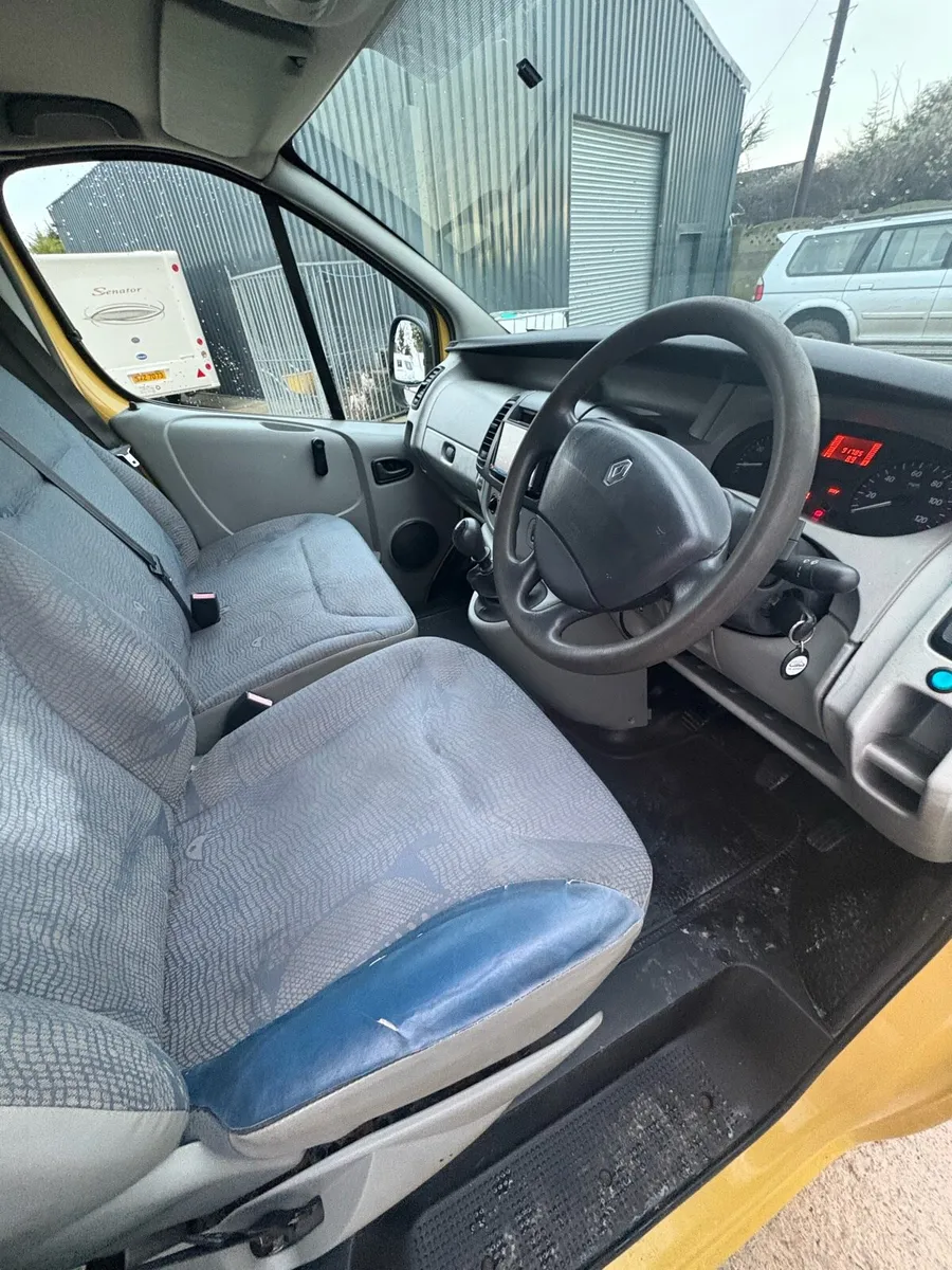 Camper van - Image 3