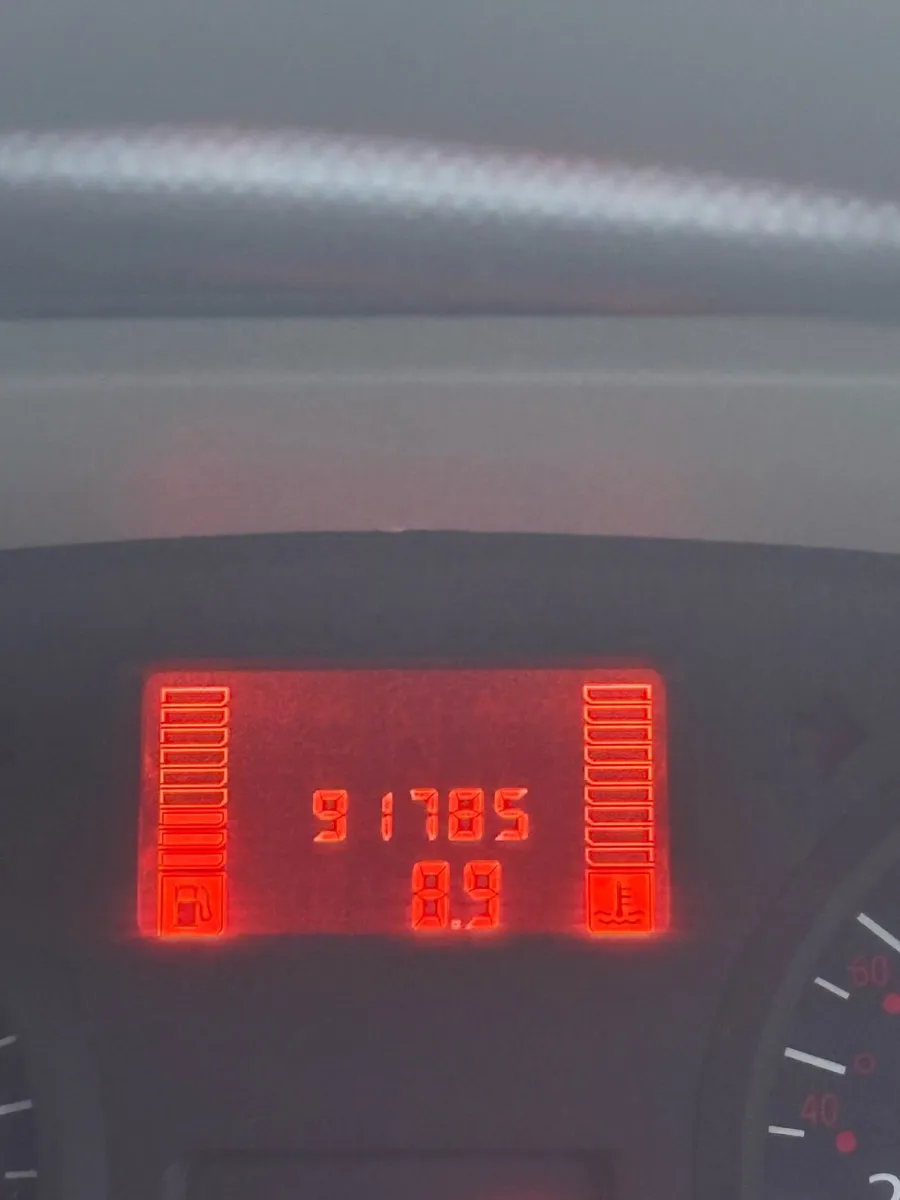 Camper van - Image 4