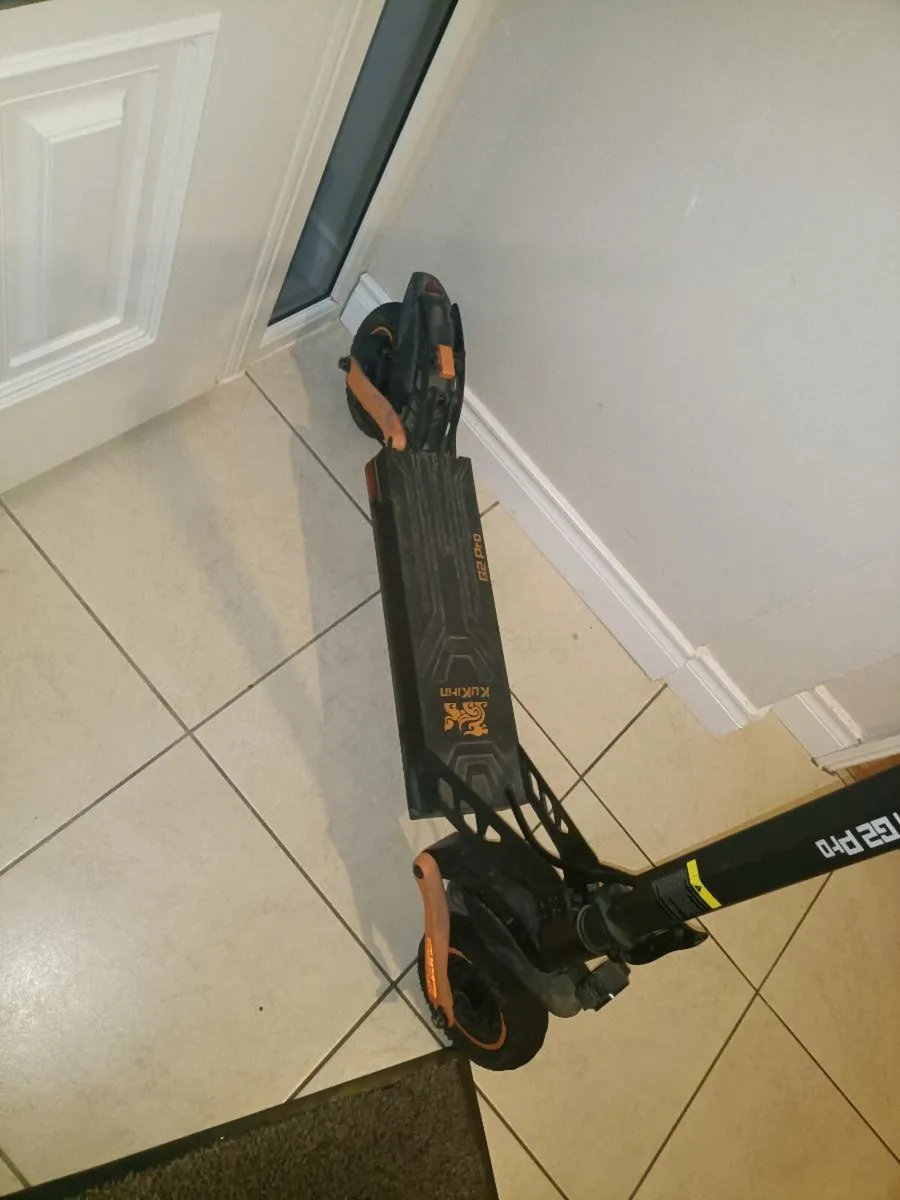 KuKirin G2 Pro Electric Scooter – Low Mileage - Image 2