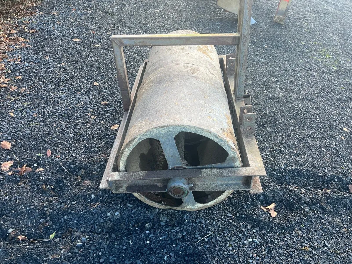 Roller for sale - Image 2