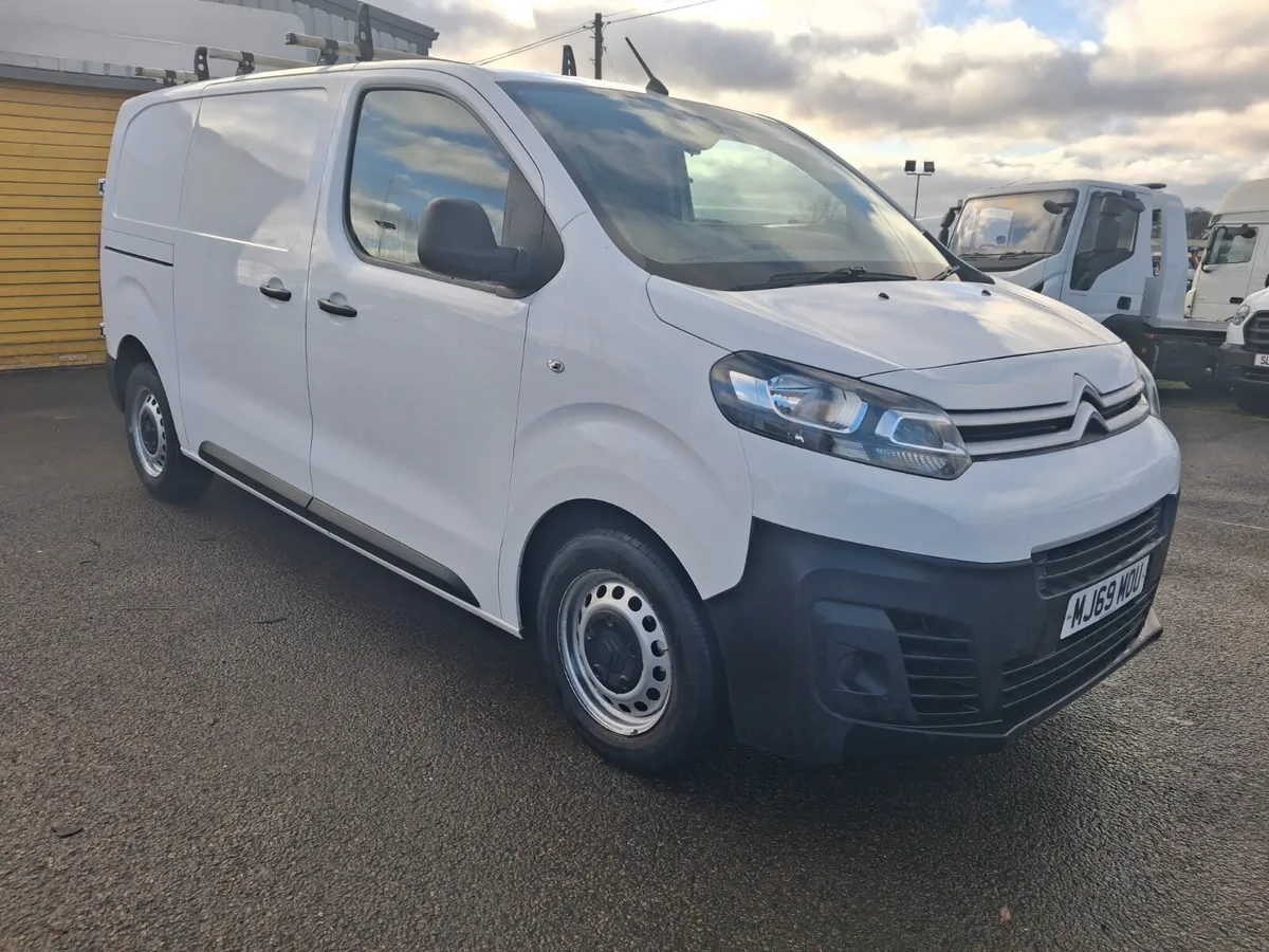 2019 Citroen Dispatch Panel Van - Image 1