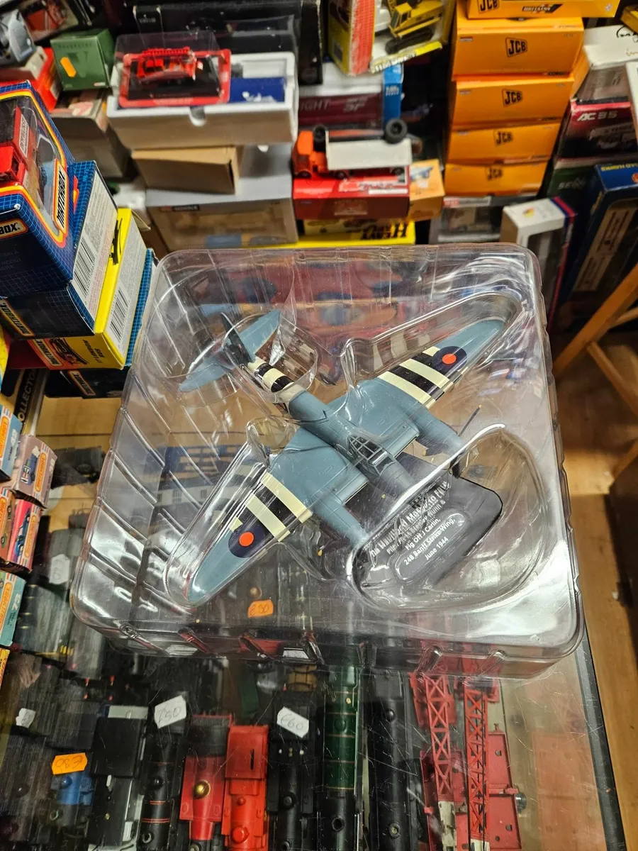 Corgi Oxford RAF Mosquito WW2 - Image 4