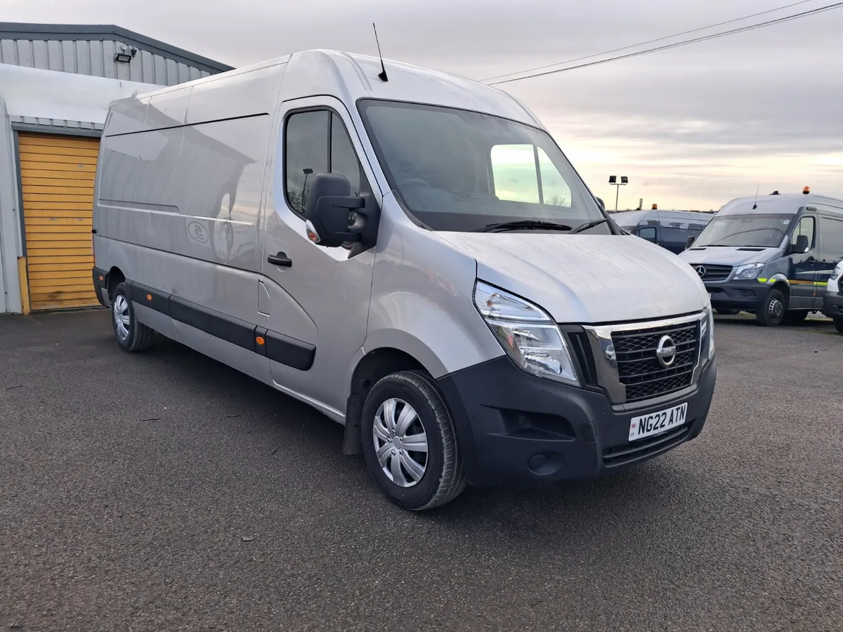 2022 Nissan Interstar High Roof Panel Van - Image 2