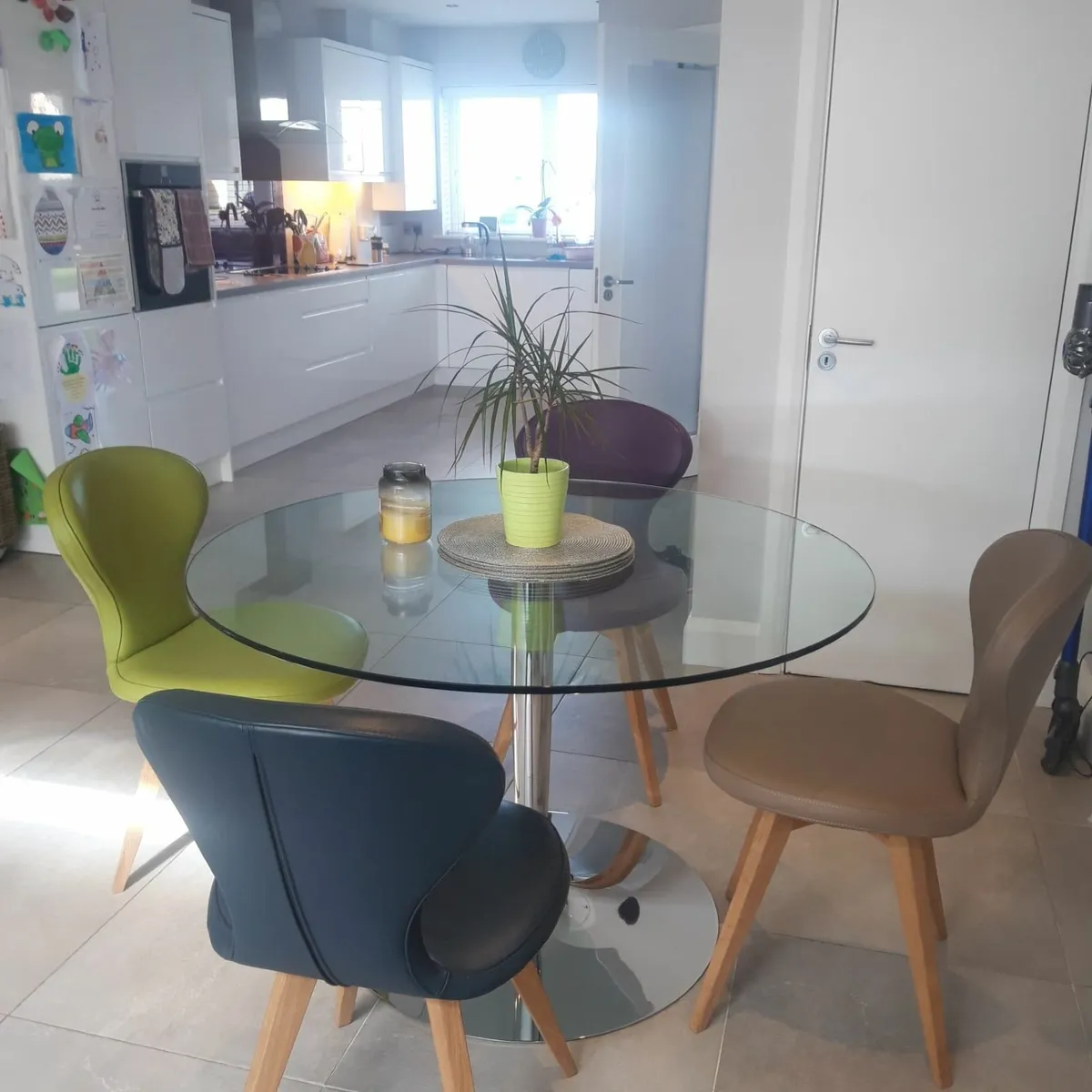 Calligaris Round Glass Table - Image 2