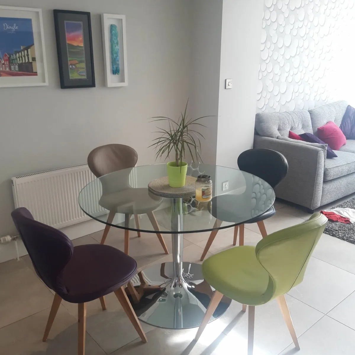 Calligaris Round Glass Table - Image 1