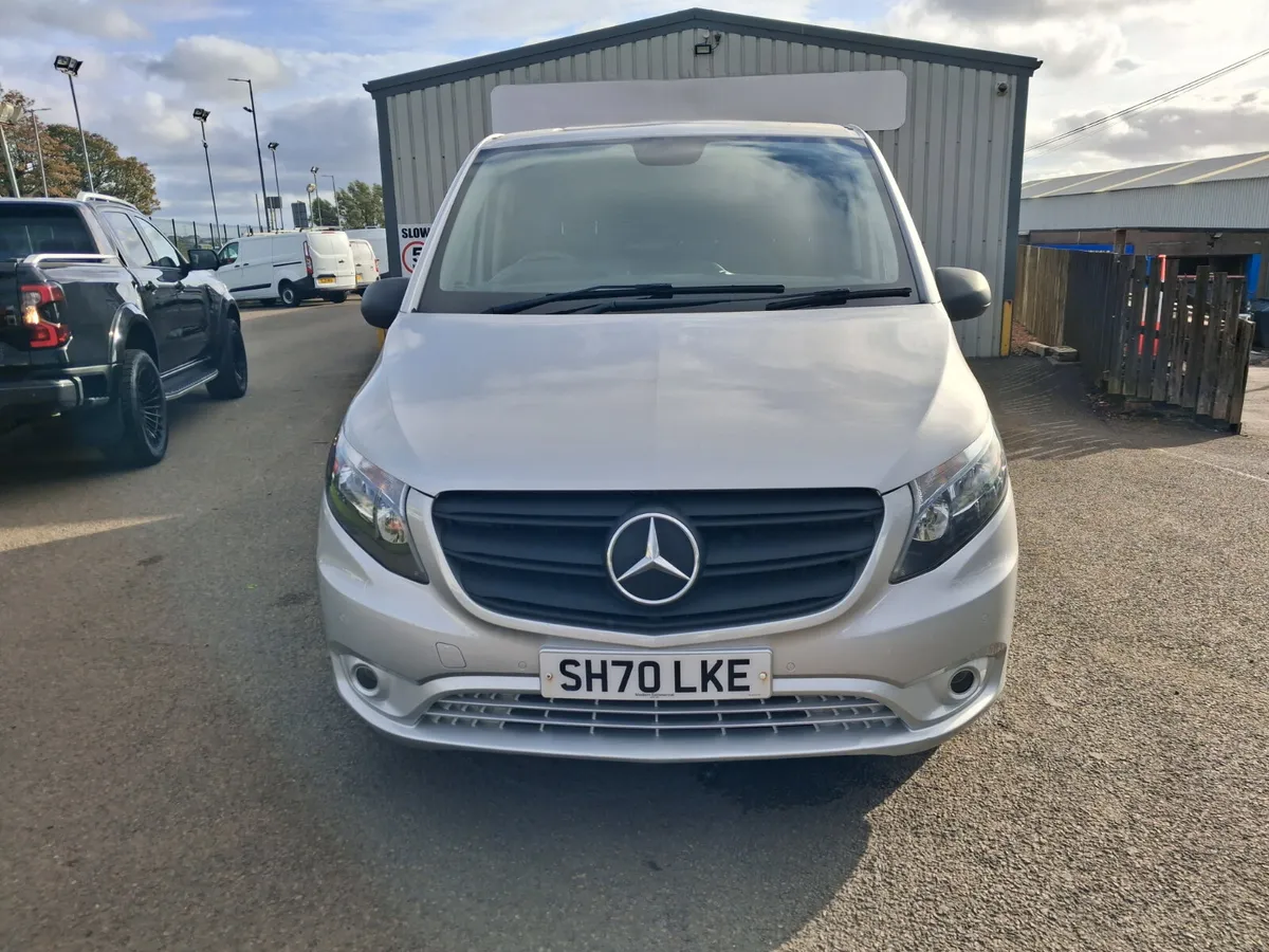 2020 Mercedes Benz Vito Panel Van - Image 3
