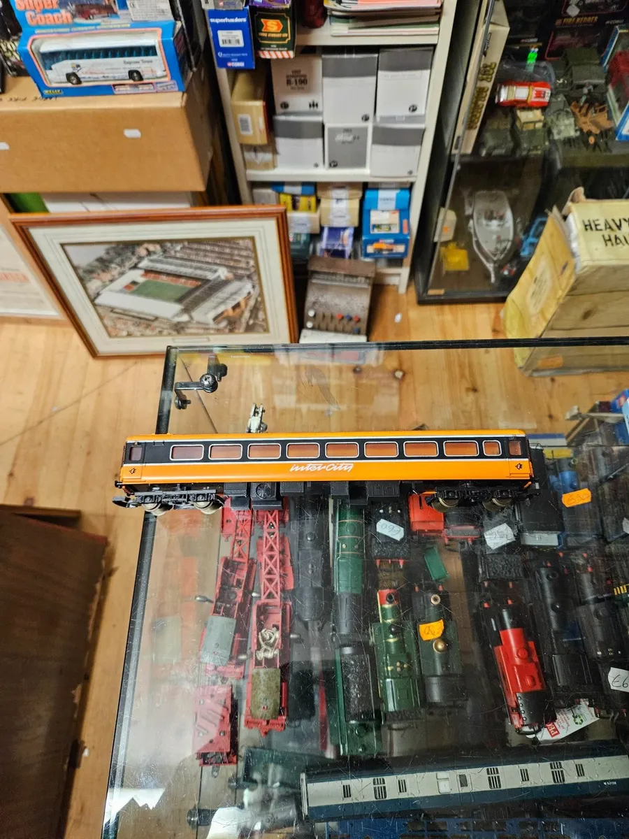 Hornby Lima OO Gauge Irish Rail Carraige - Image 2