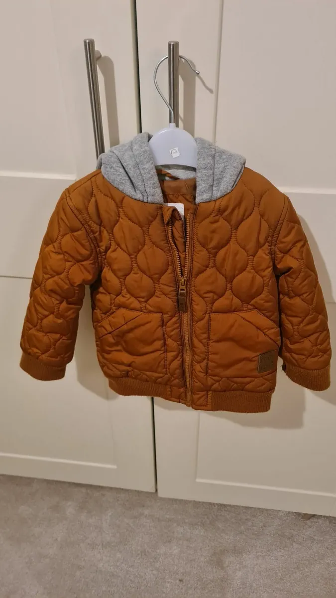 4 x Kids jackets 12-18 months - Image 4