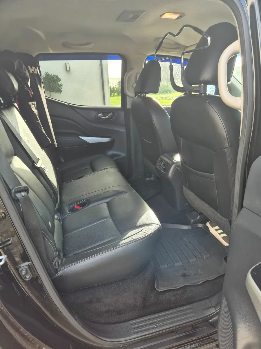 2018 Nissan Navara Tekna Auto - Image 4