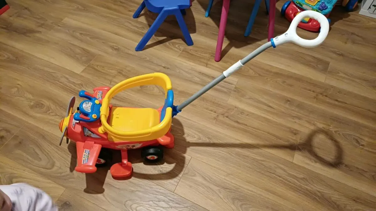 Minnie mouse aeroplane - Image 3