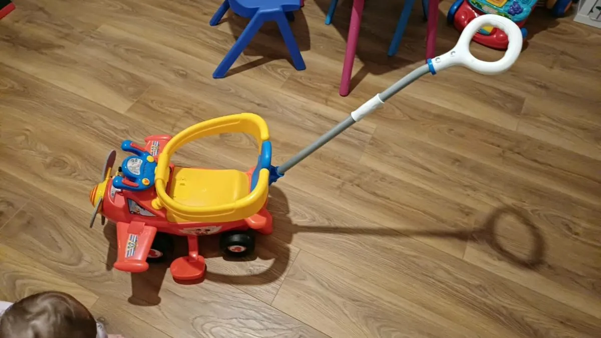 Minnie mouse aeroplane - Image 4