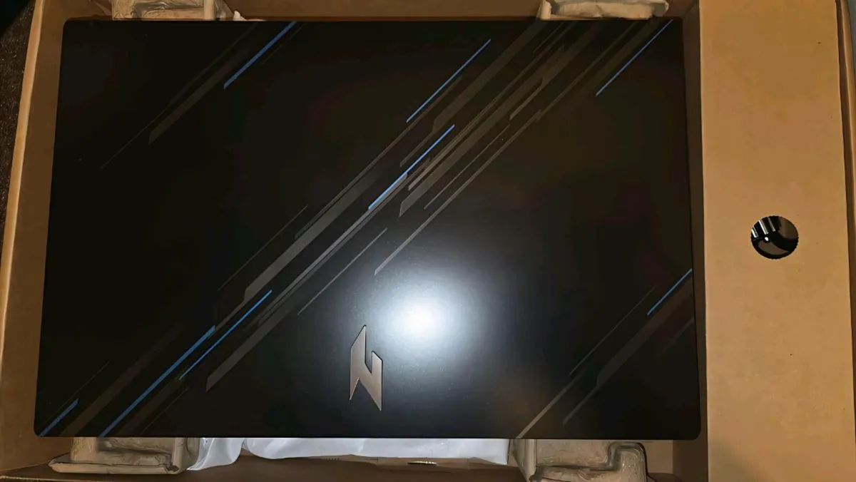 Acer Nitro V 15 | Intel i9-13900H | RTX 4060 - Image 3