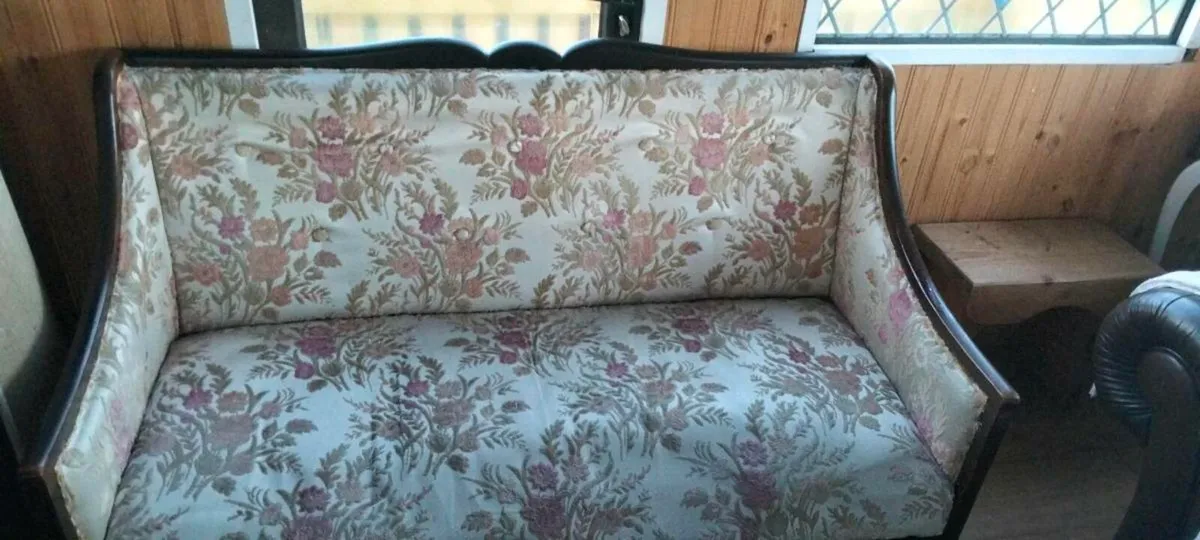 Antique sofa - Image 2
