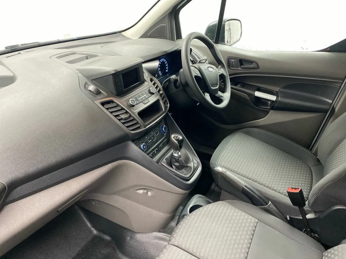 Ford Transit Connect SWB TREND 1 - Image 3