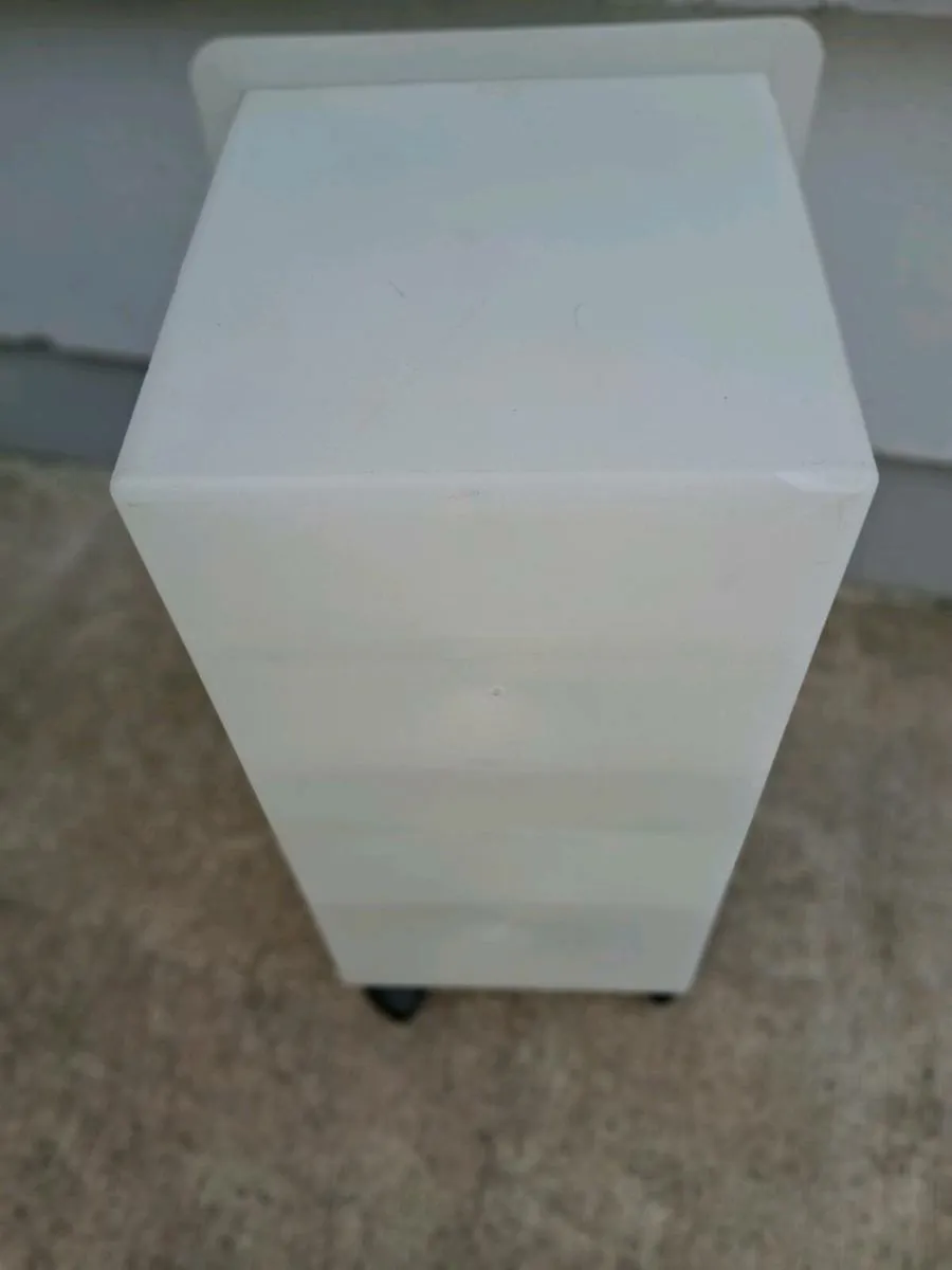 Storage Unit On Wheels - Image 4