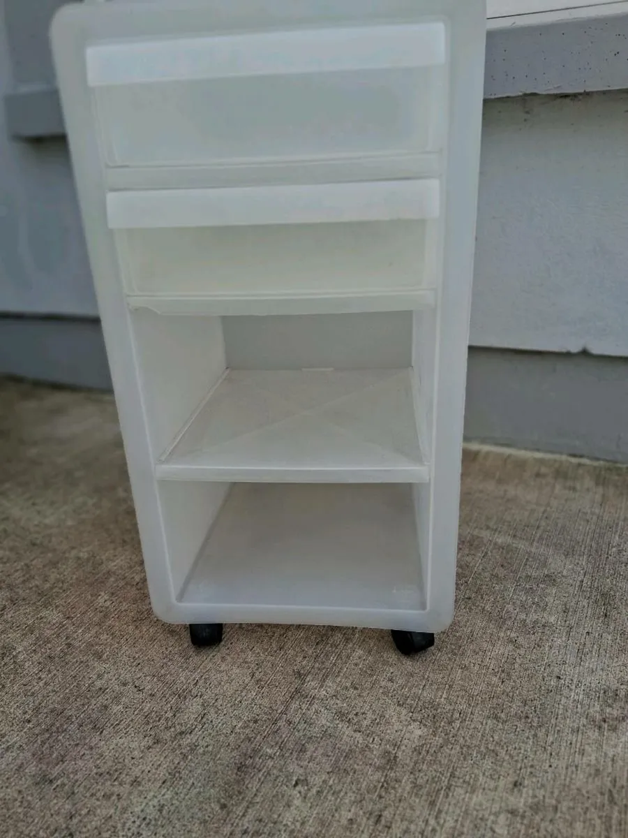 Storage Unit On Wheels - Image 1