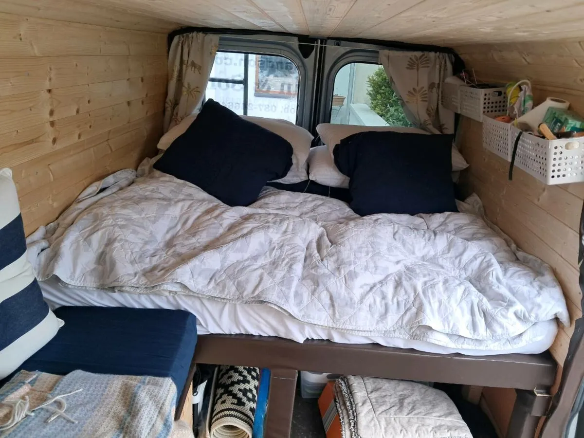 Day/Surf Van - Image 3