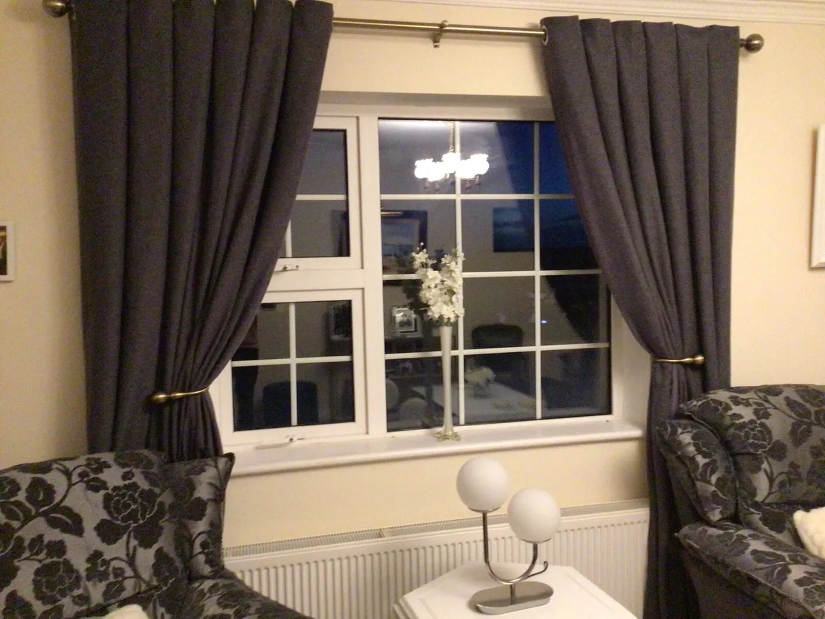 Sofa + 2 Arm chairs - Image 4