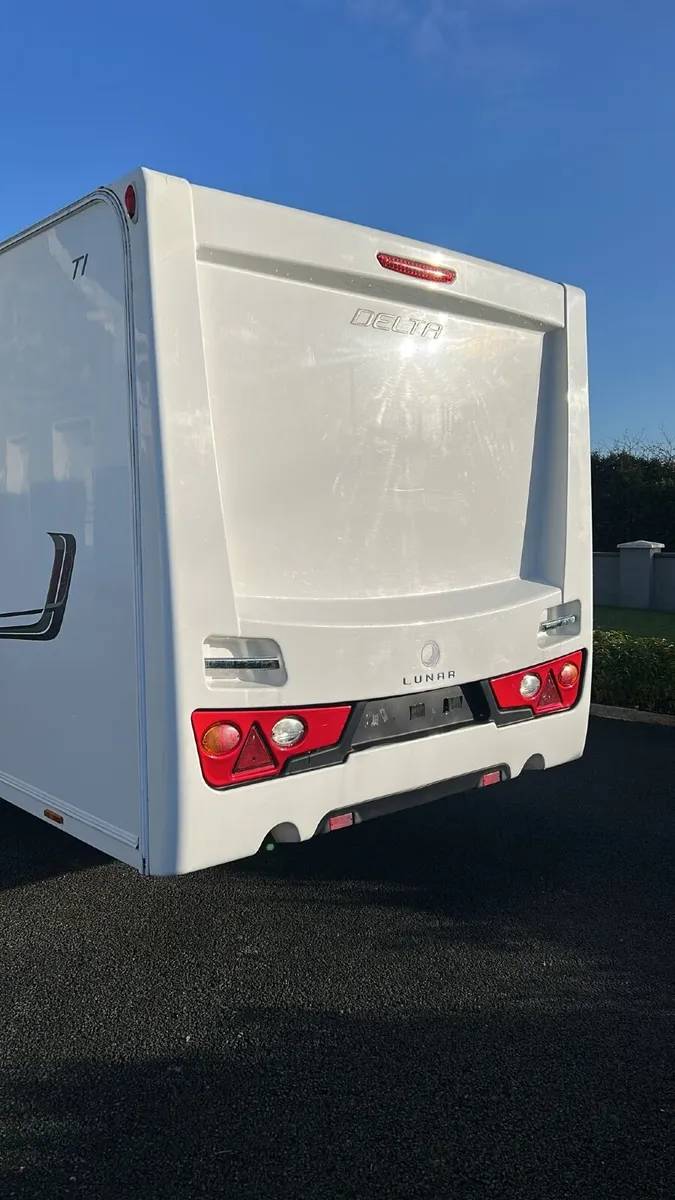 Lunar Delta Ti caravan for sale - Image 3