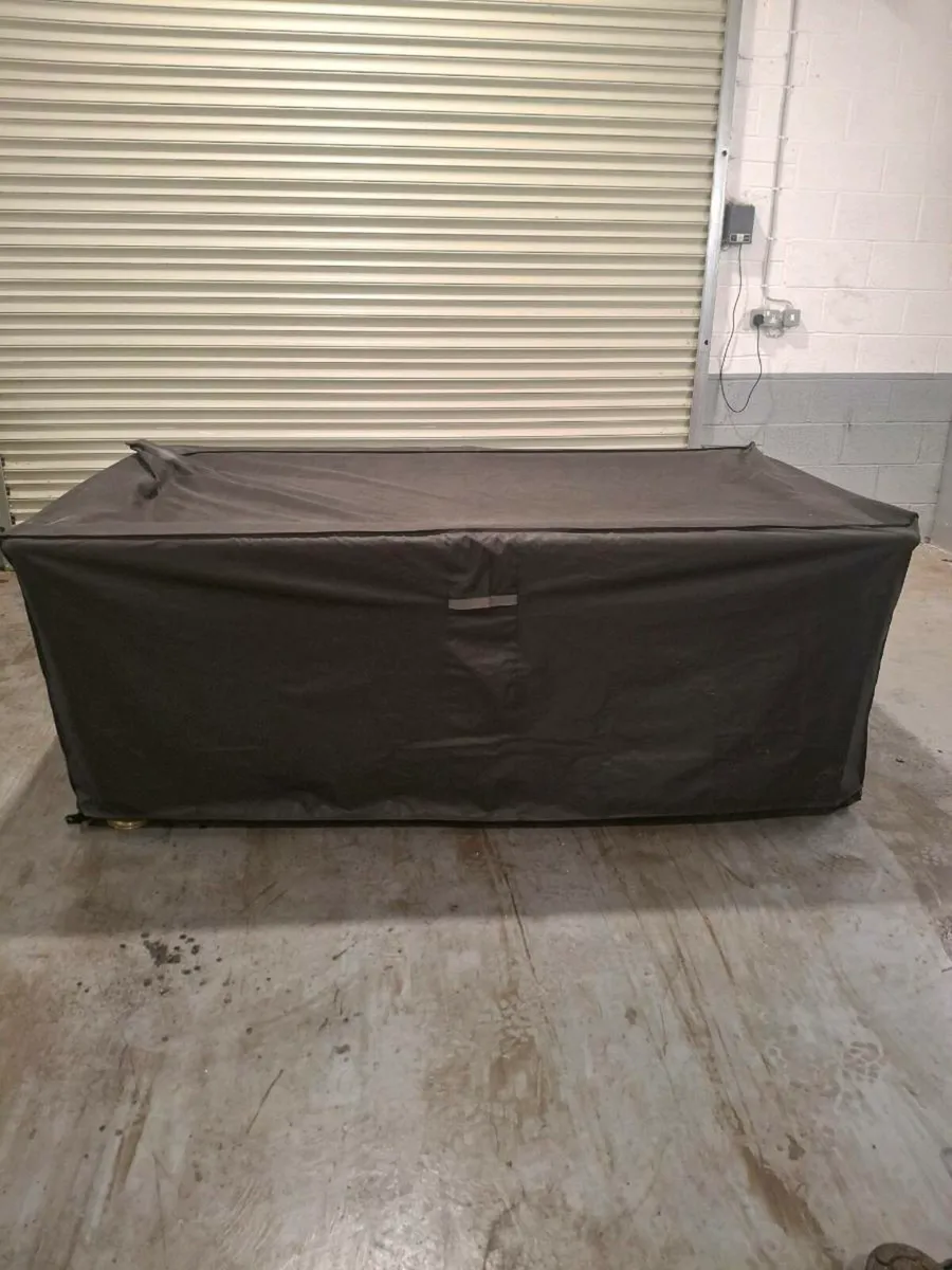 Pool table - Image 2