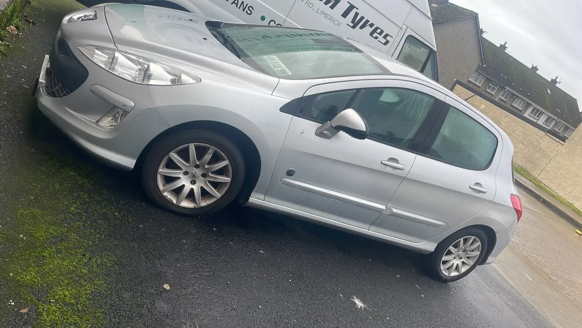 Peugeot 308 - Image 4