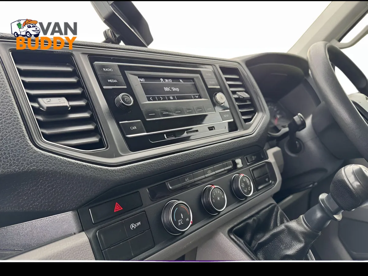 2022 Volkswagen Crafter CurtainSide Van - Image 4