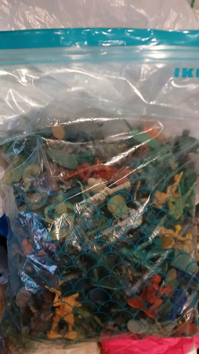 Bag of Toy Soldiers - Image 2