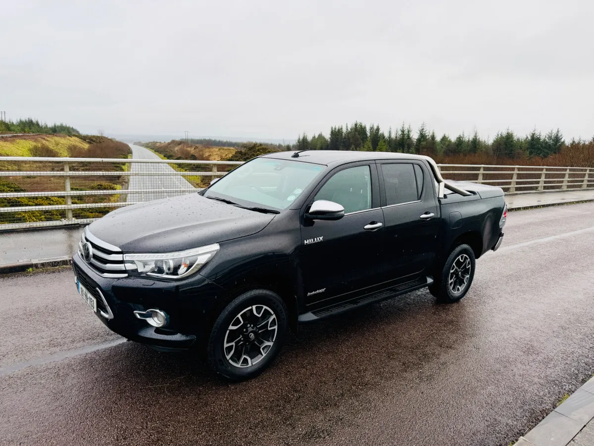 2018 Toyota Hilux - Image 1