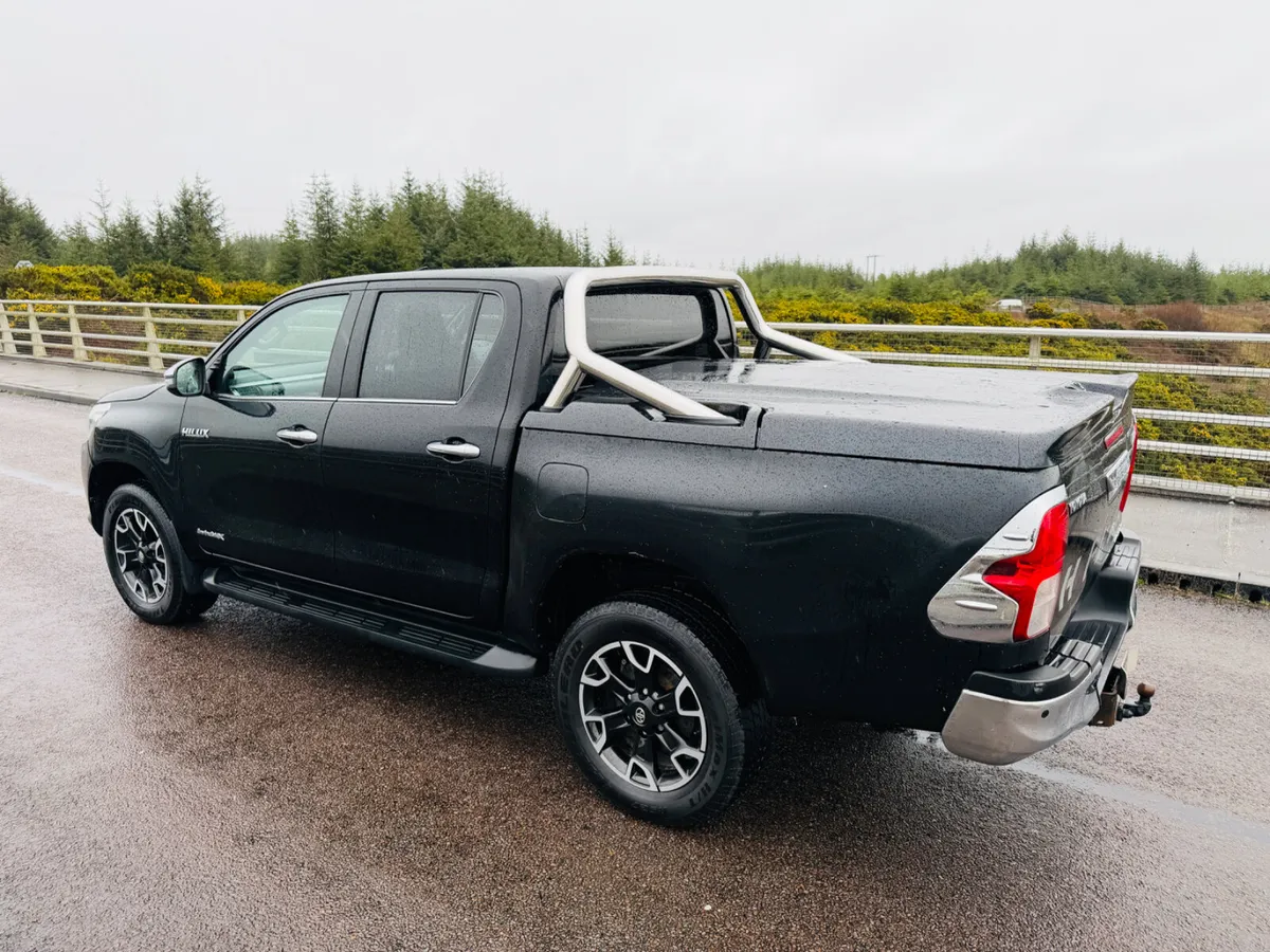 2018 Toyota Hilux - Image 4