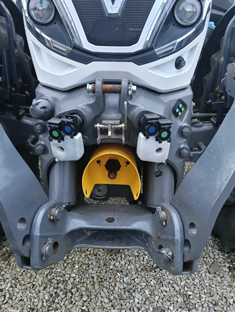 Valtra Anniversary Edition 2022 - Image 4