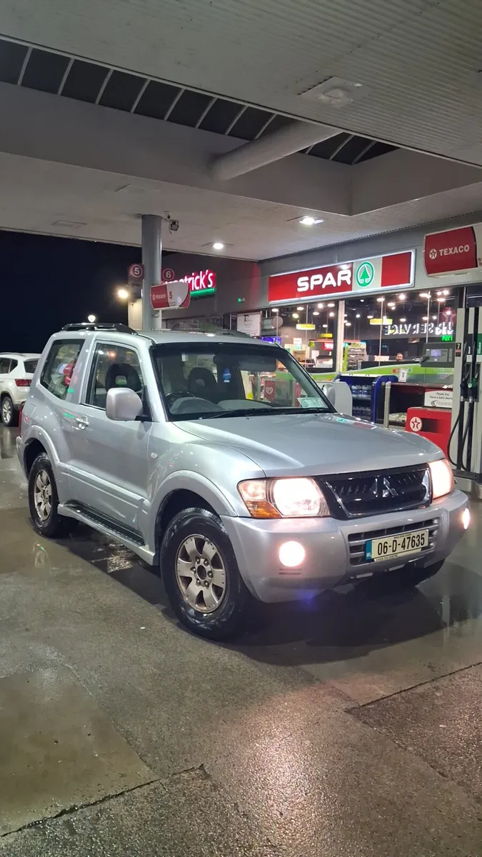 mitsubishi pajero - Image 1