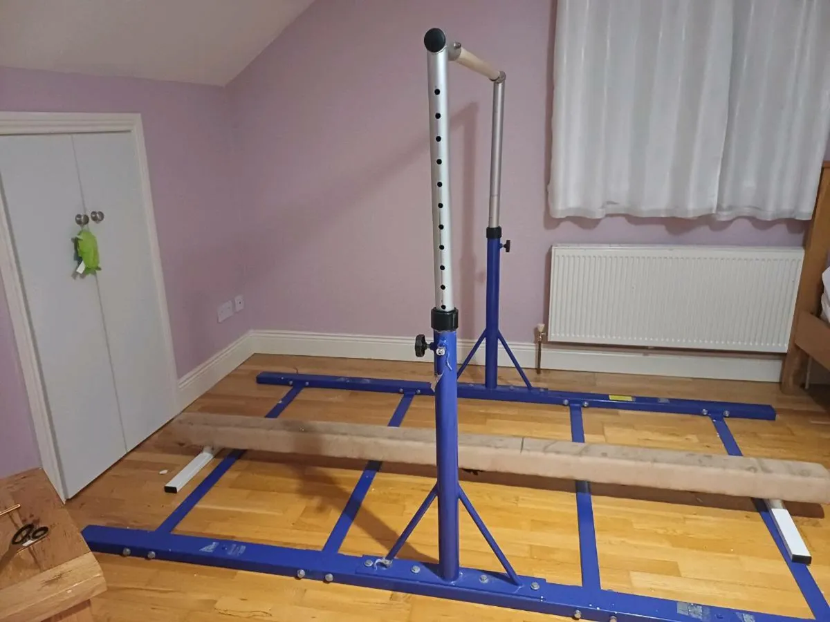 Gymnastics bar and beam - Image 2