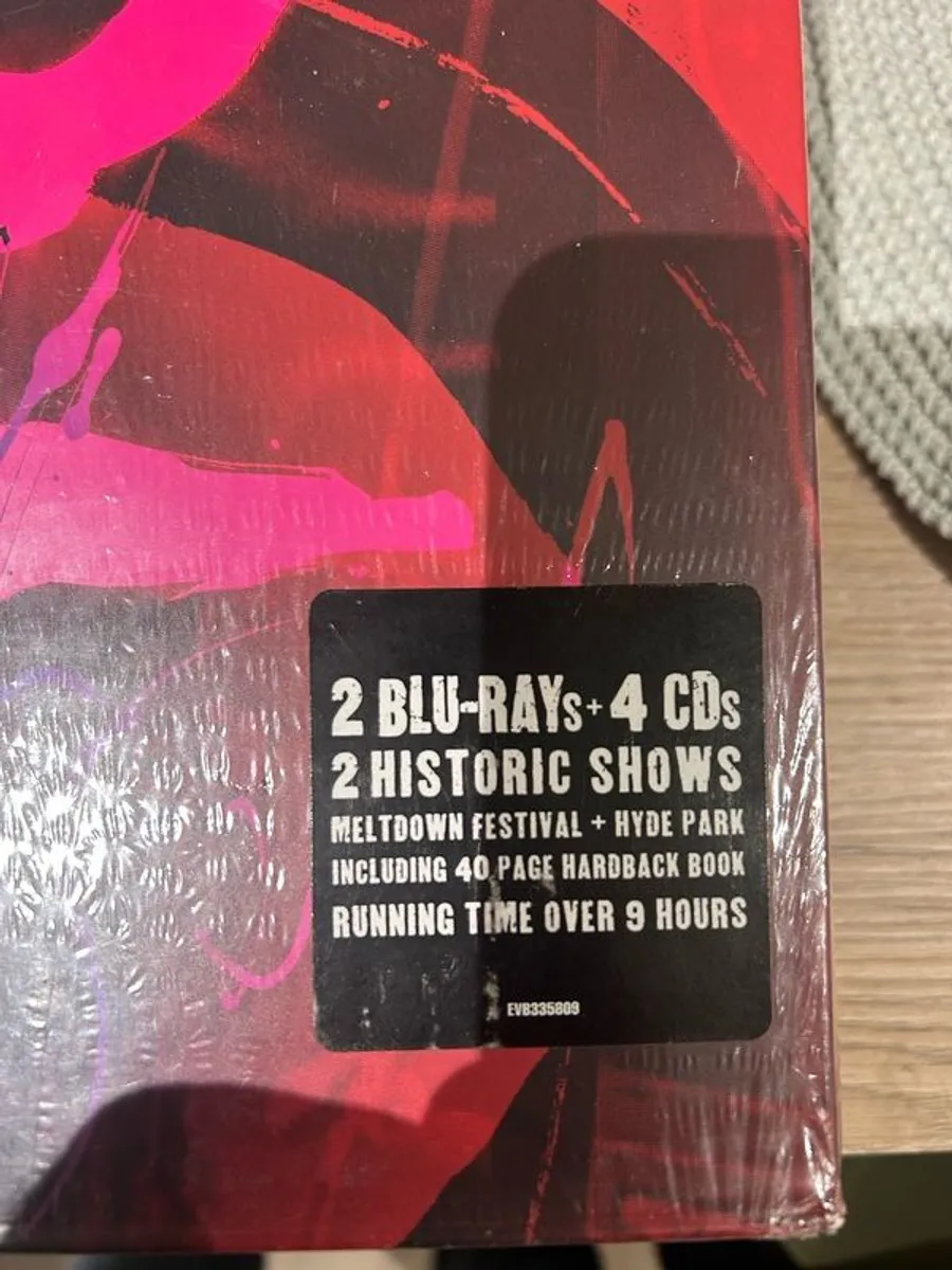 The cure six CD set - Image 3