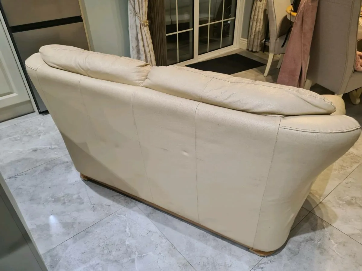 2 seater Leather couch - Image 2