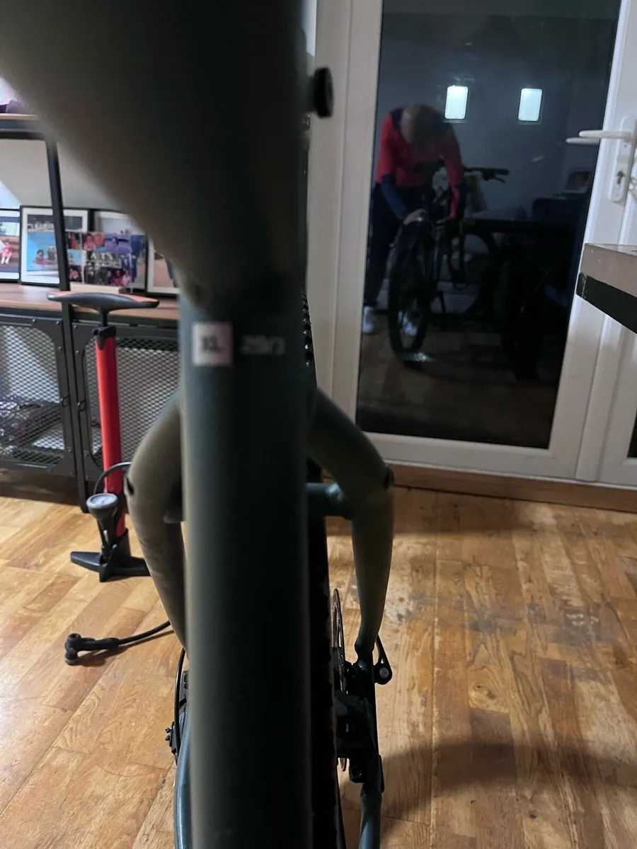 Mountain Bike - Image 2