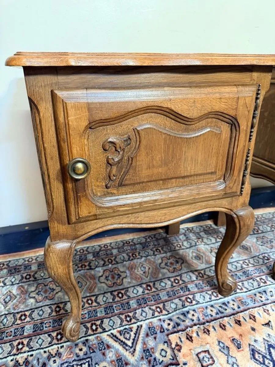 Pair of Louis XVI Style Carved Oak Nightstands - Image 4