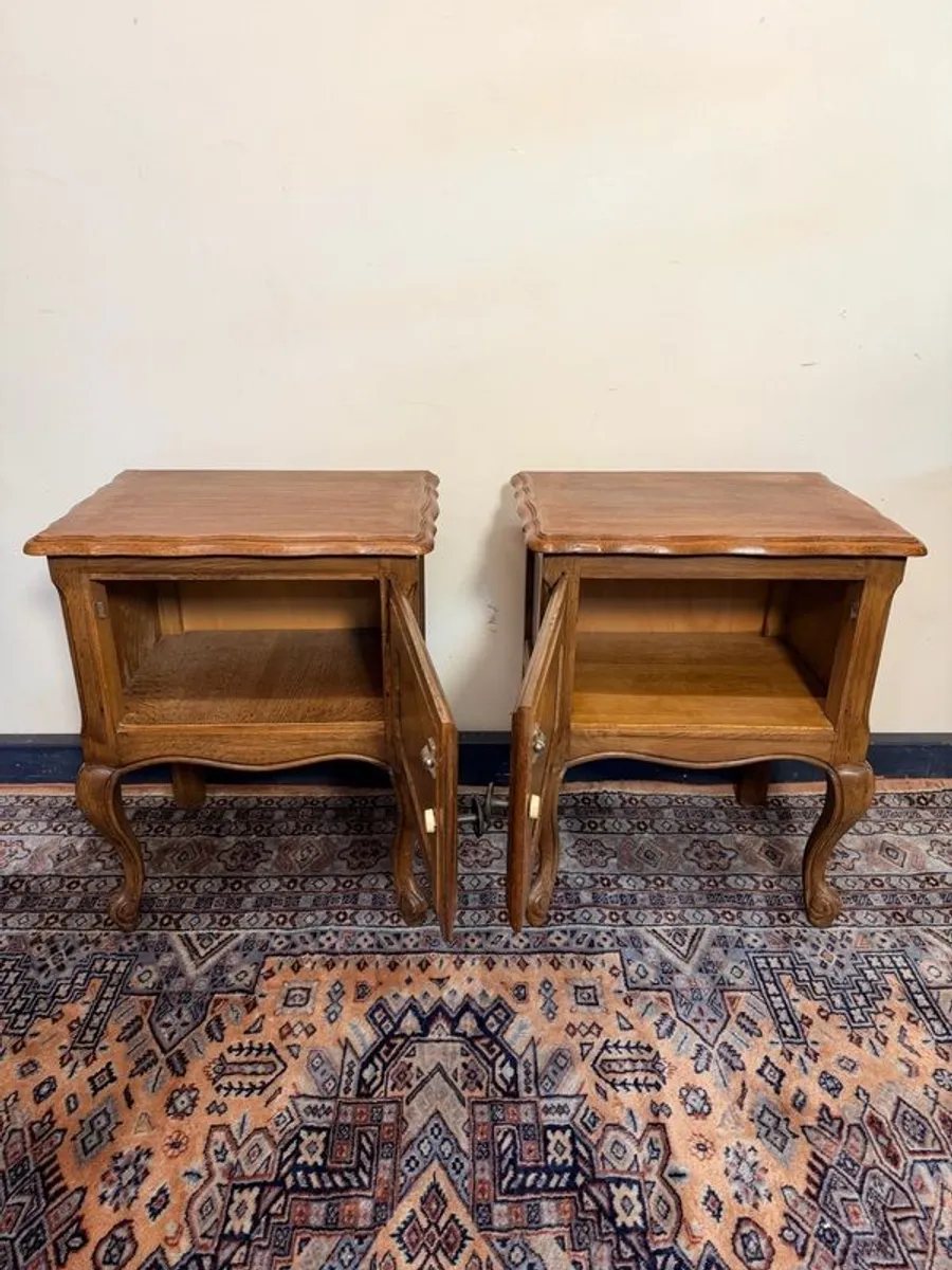 Pair of Louis XVI Style Carved Oak Nightstands - Image 3