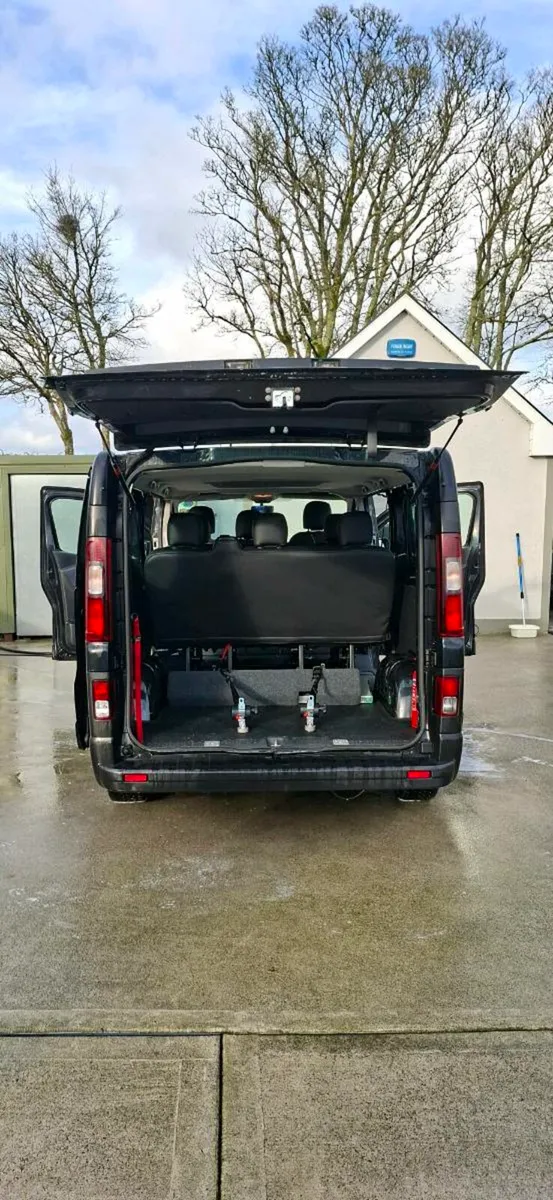 Opel Vivaro - Image 2