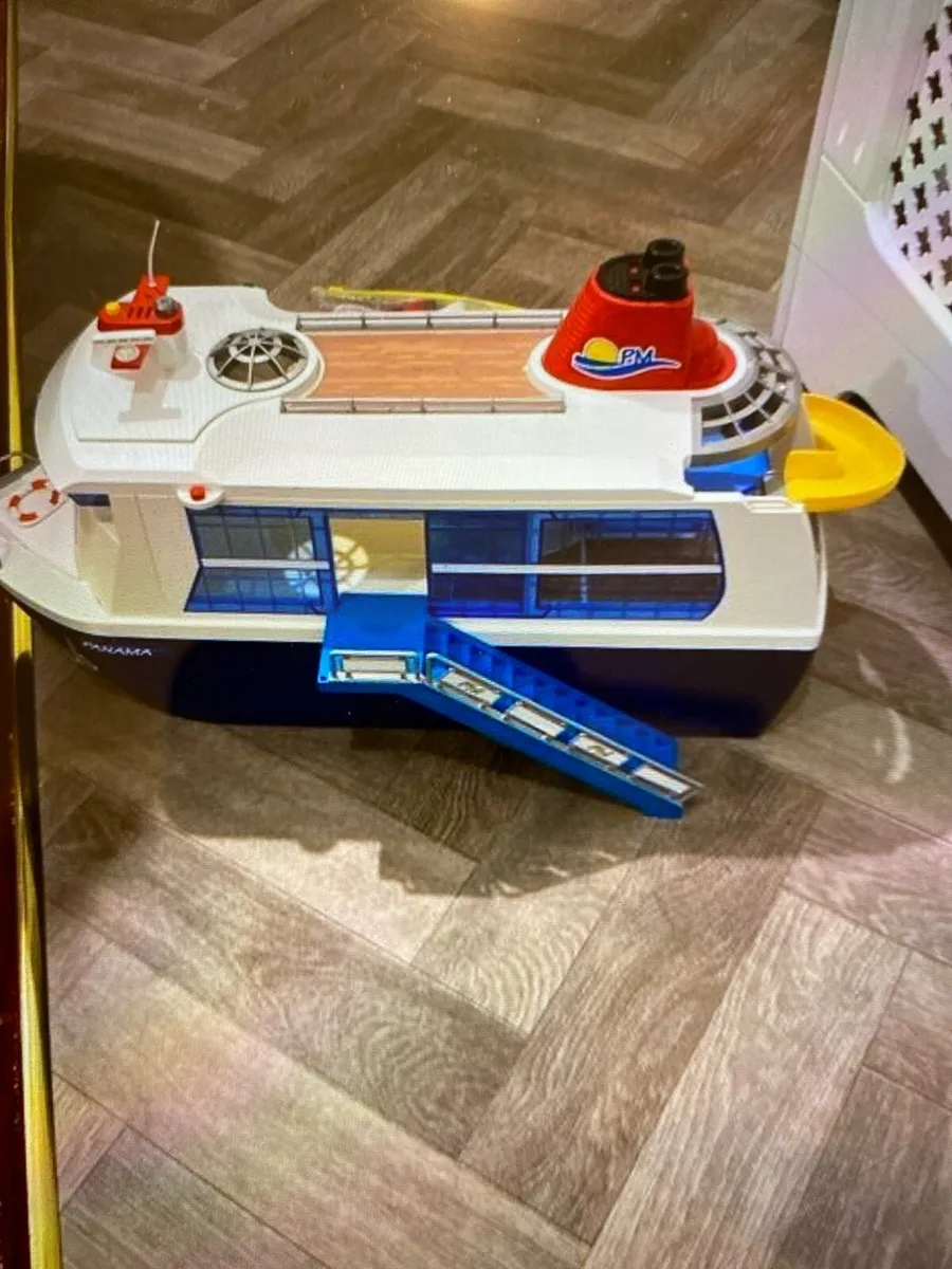 Play Mobil cruise ship - Image 1